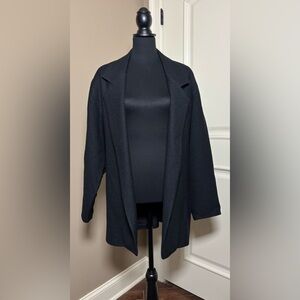 Fredy’s Woman’s Textured Black Blazer Jacket Notch Lapel Front Pockets Size L